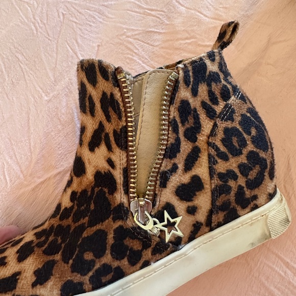 🛑SOLD 🛑 Girls Gianni Bini Leopard Print Bootie - Picture 7 of 10
